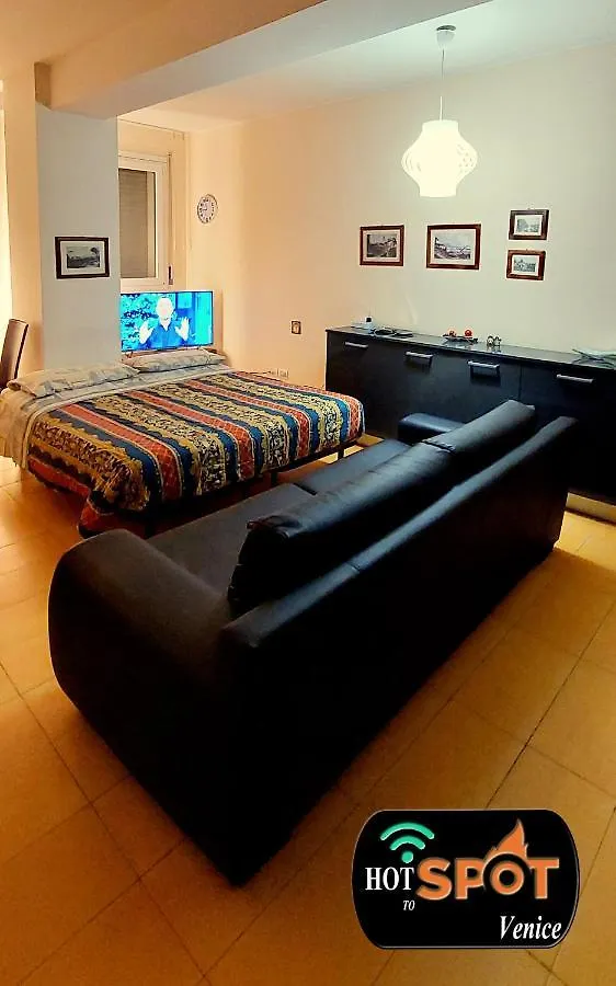 Hotspot Venice Ca'Marcello 2000 Palace Mestre Apartment